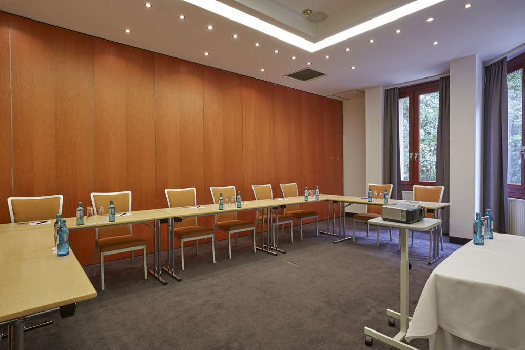 H+ Hotel Nuernberg מתקנים תמונה